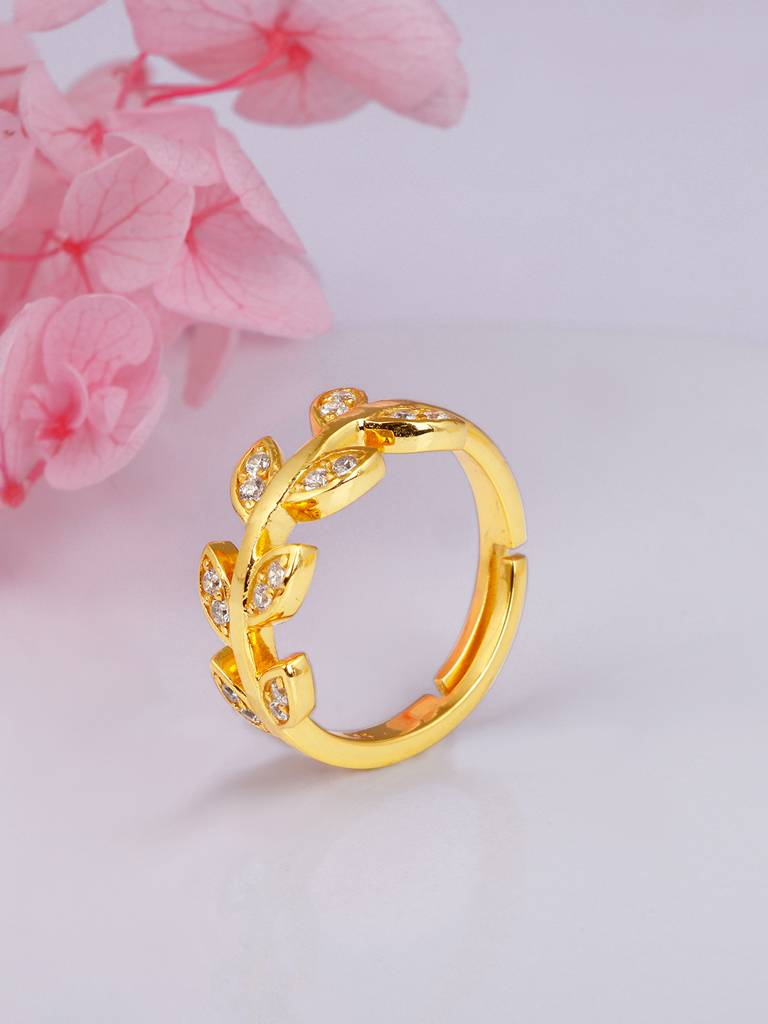 GIVA 925 Sterling Silver Golden Zircon Studded Leaf Ring