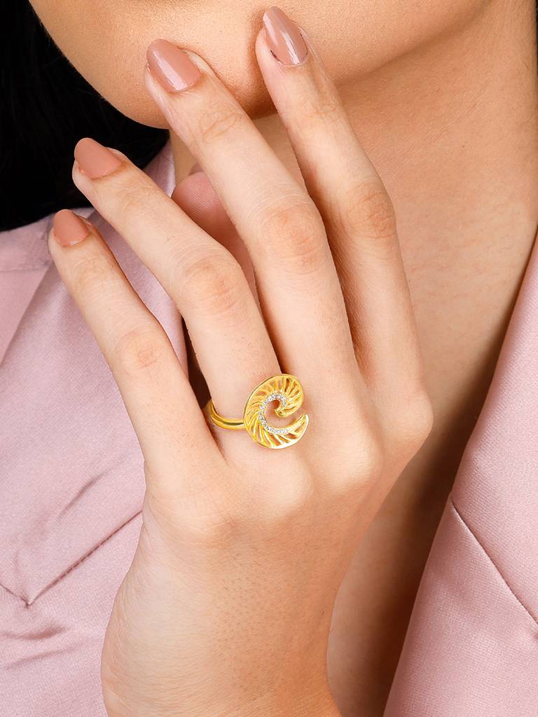 Giva 925 Sterling Silver Golden Whirling Winds Ring