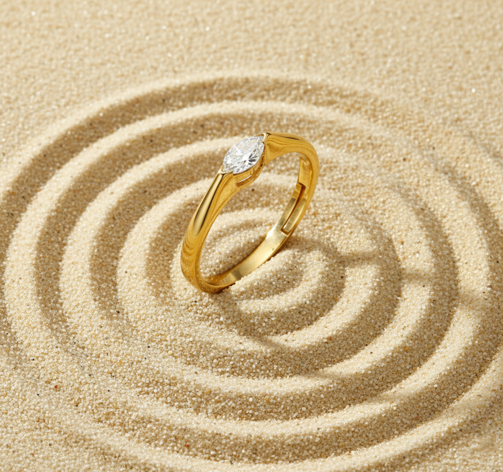 925 Silver Elegant Gold-Plated Marquise Solitaire Ring : R106G