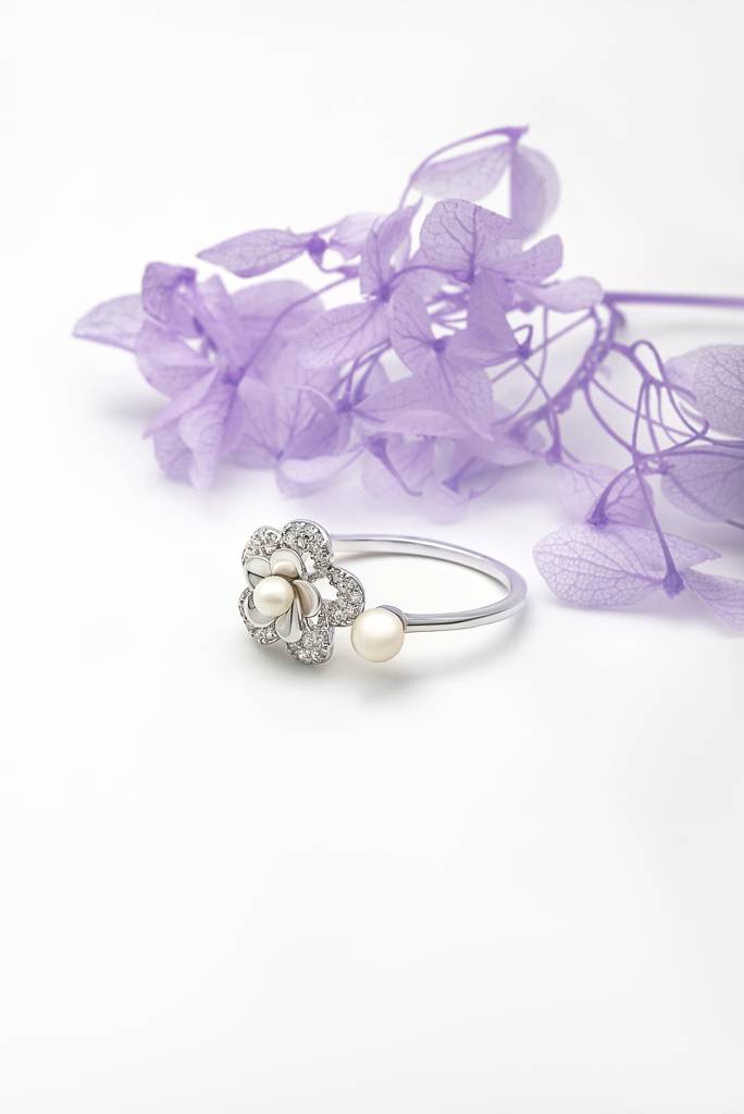 Silberry 925 Sterling Silver Floral Pearl Ring : R491