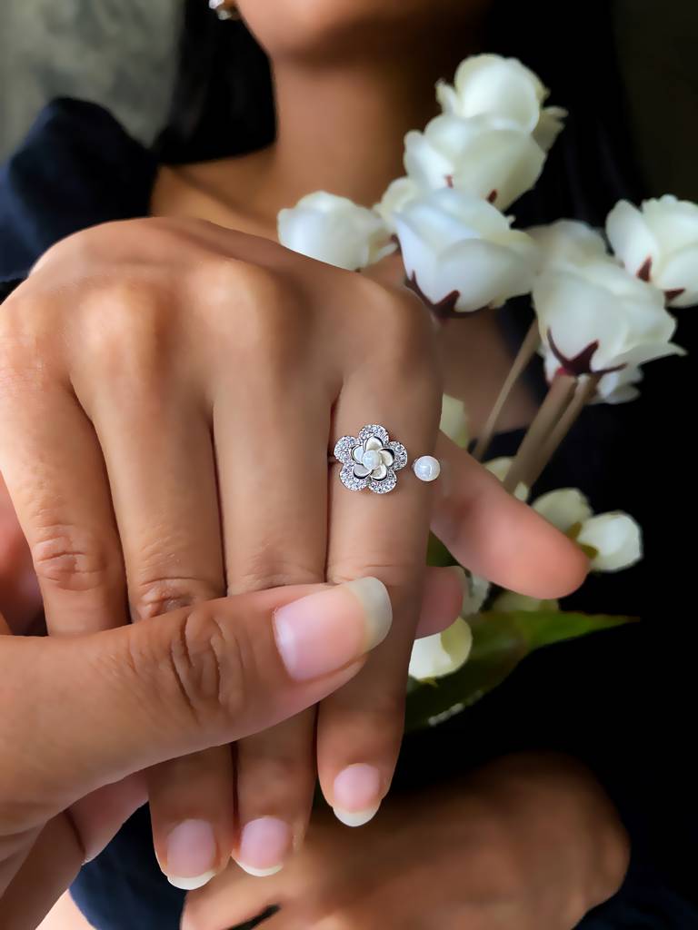 Silberry 925 Sterling Silver Floral Pearl Ring : R491