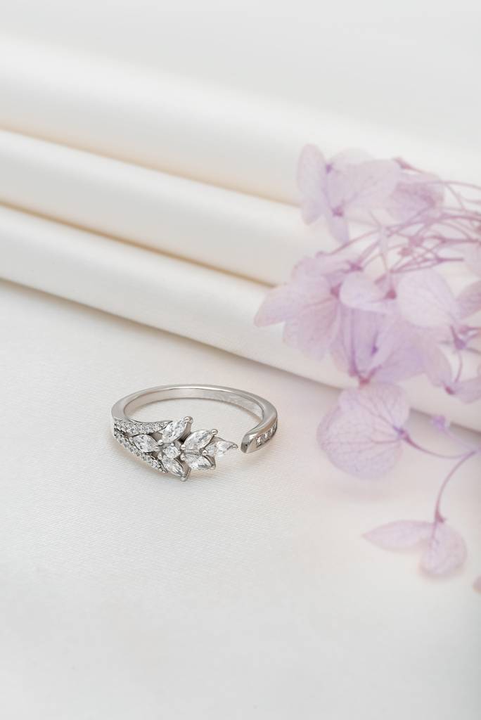 Silberry 925 Sterling Silver Celestial Ring : R649
