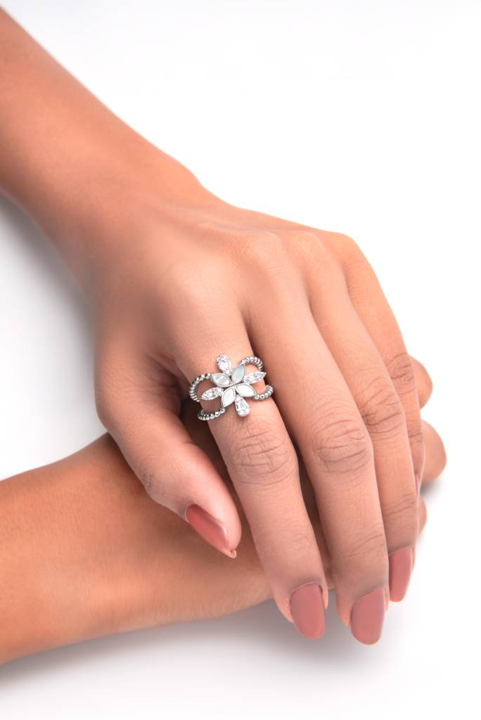 Silberry 925 Sterling Silver Gracious Wings Ring : R678