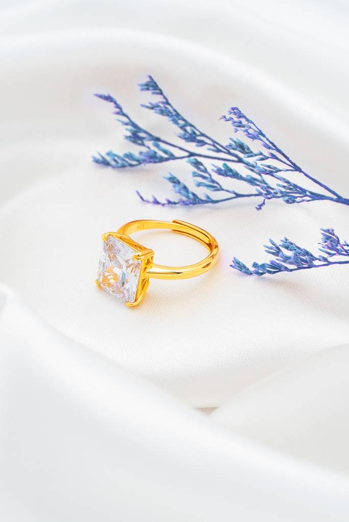 Silberry 925 Sterling Silver 18K Gold Plated Silver Crystal Radiant Ring : R951