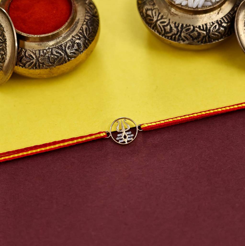 Kuberbox Yellow Gold Diamond Trishul-Tripundra Rakhi : RA2065