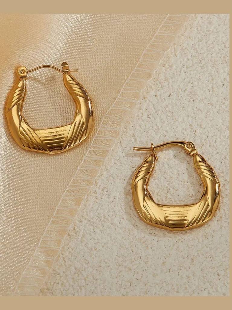 Golden Vintage Hoop Earrings : RB-60F