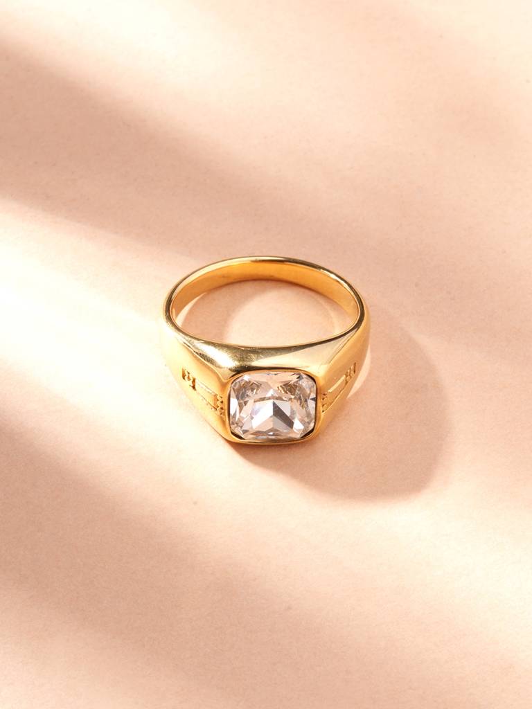 Valour Solitaire Ring For Men : RG0067-9