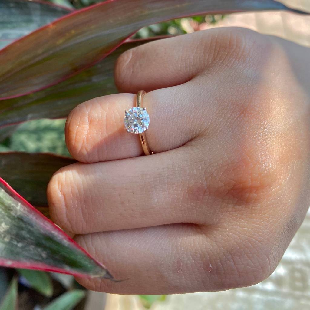 Luxe Lab Grown Diamond Ring : RG18KT8014