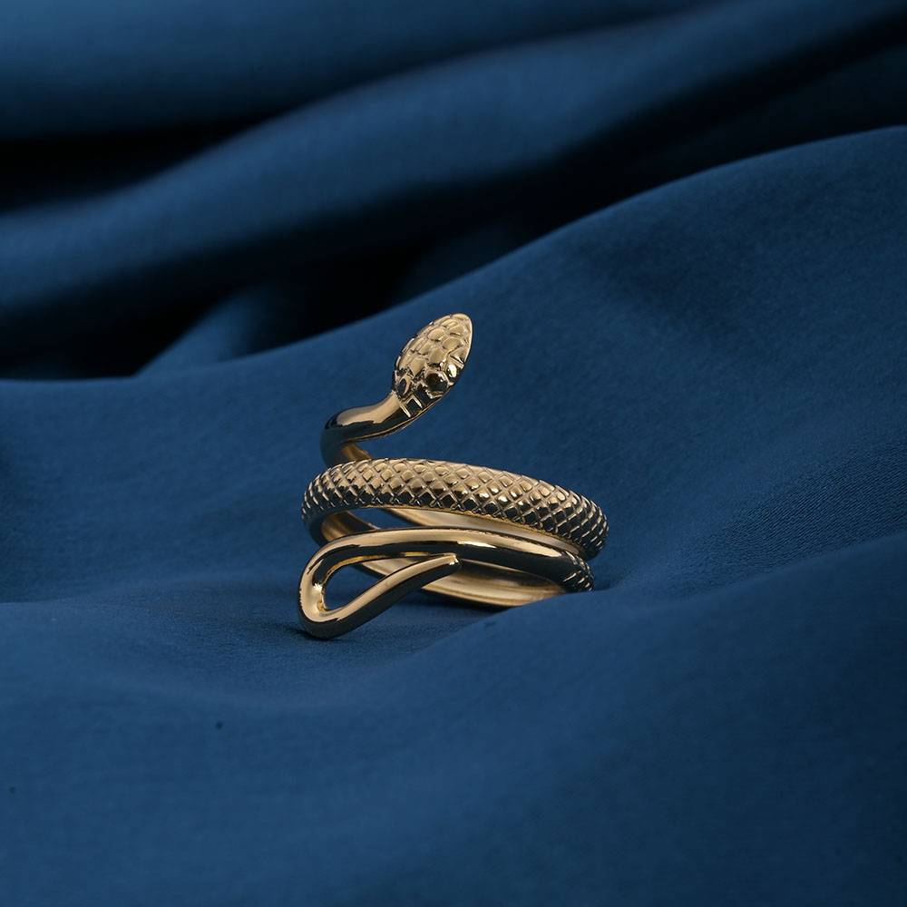 Serpent'S Embrace Gold Ring : RG215