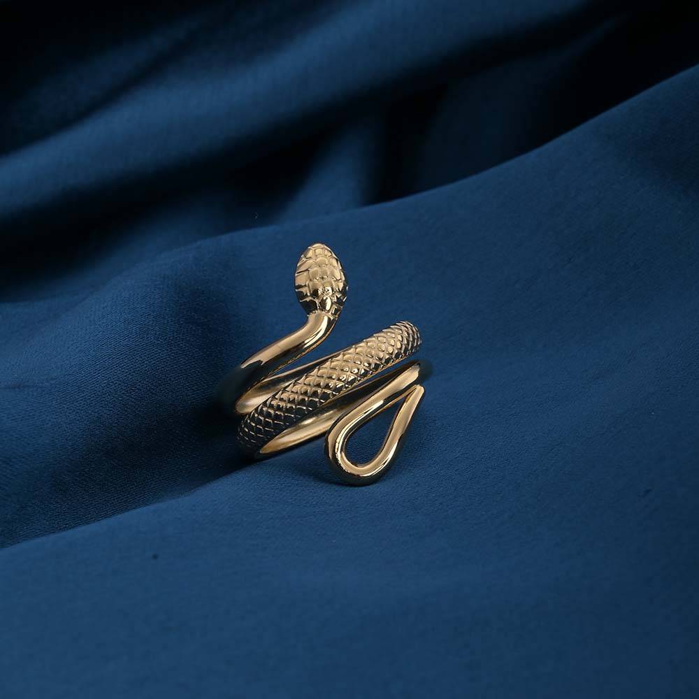 Serpent'S Embrace Gold Ring : RG215