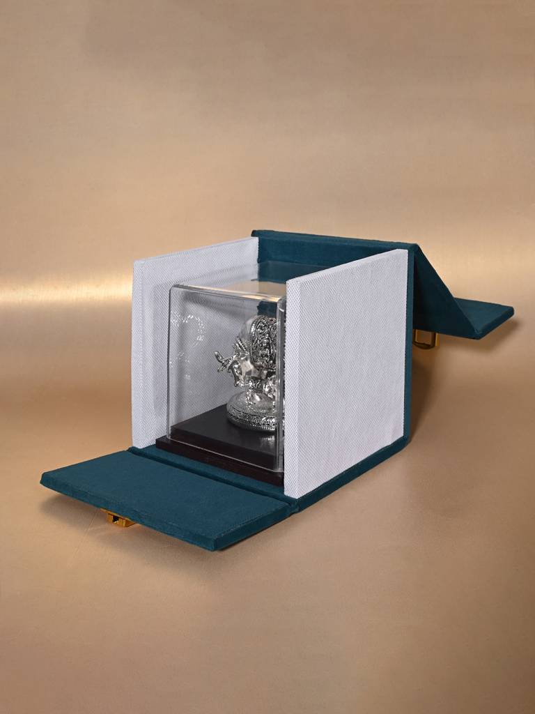 999 Silver Nandi Intricate Carvings Idol : RGFT86