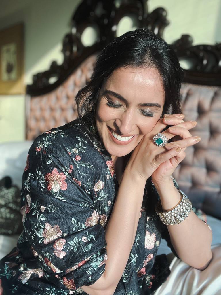Classé Cocktail Ring