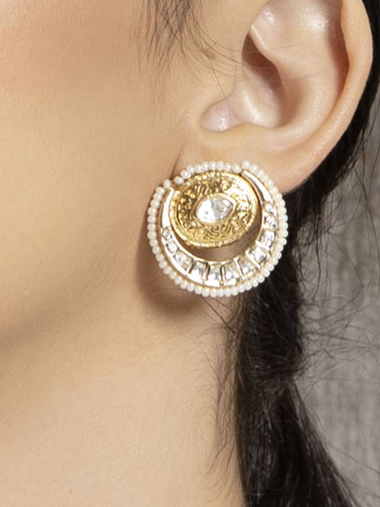 Transcendent Polki And Pearl Studs : RJJER24JBRJA20