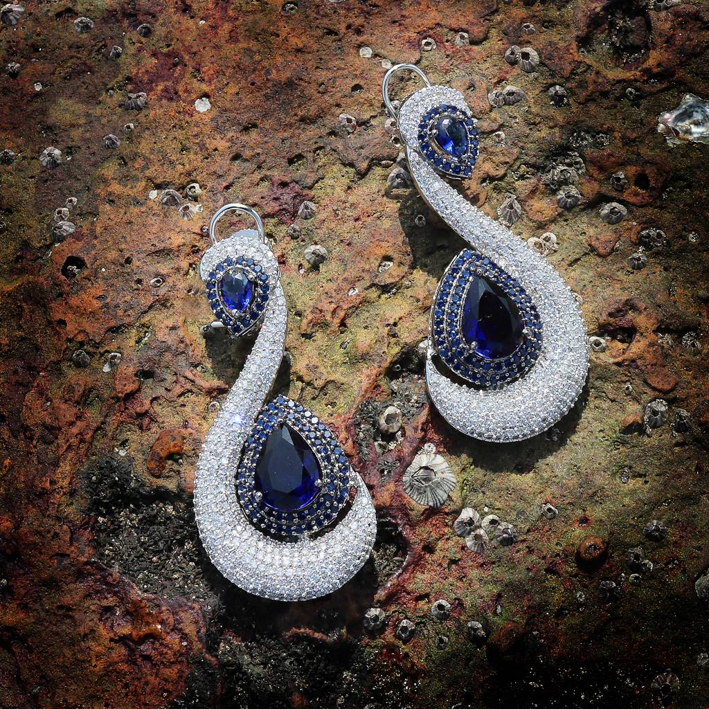 "S" Design Danglers In Blue Stone, And Blue & Clear Cubic Zirconia : RK-ER-WWN-653-BLUE
