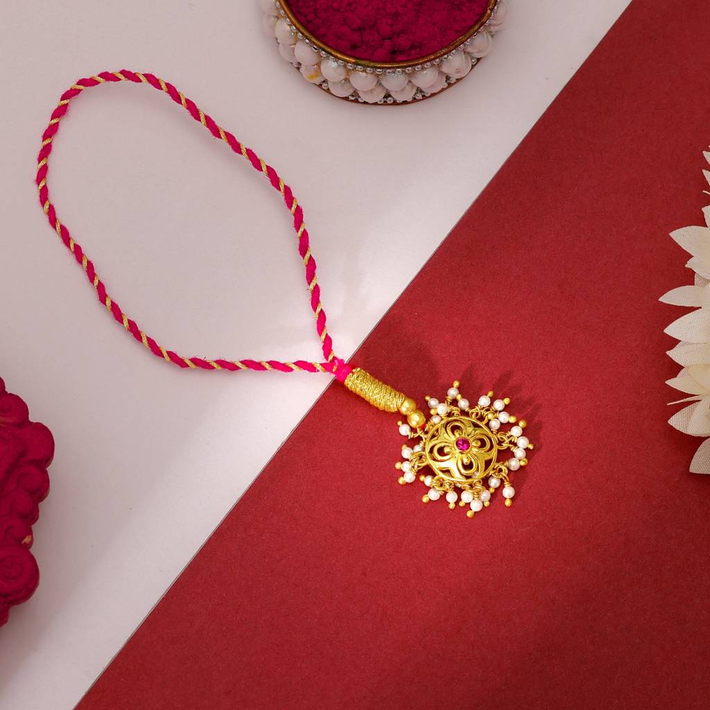 Golden Royal Lumba Rakhi : RK0265