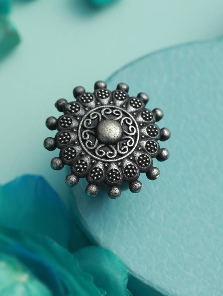 Silver-Plated Oxidized Adjustable Finger Ring : RNG-JS22-80009