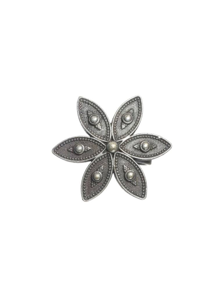 Silver-Plated Oxidized Floral-Shaped Adjustable Finger Ring : RNG-JS22-80010