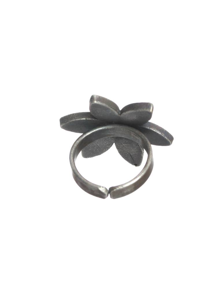 Silver-Plated Oxidized Floral-Shaped Adjustable Finger Ring : RNG-JS22-80010