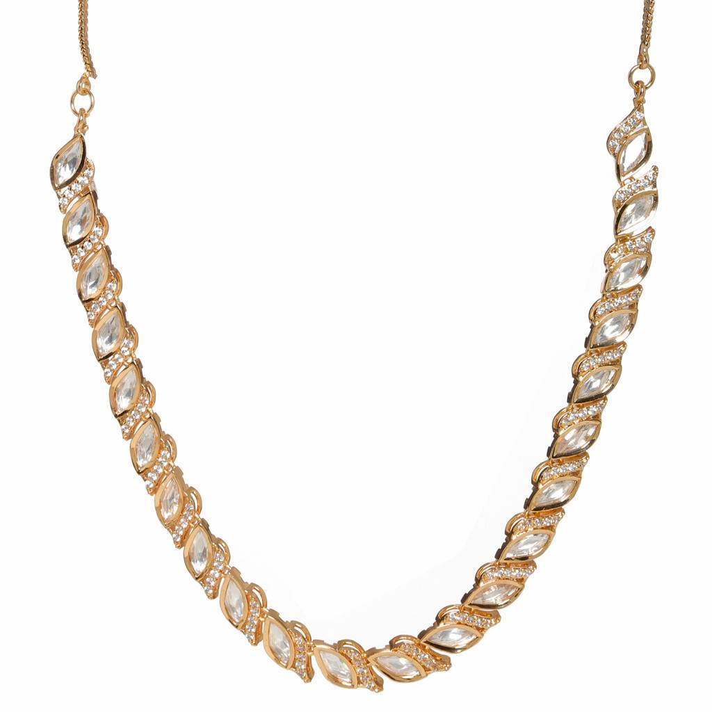 Leaf Shaped Neckpiece In Kundan And American Diamonds : RRFEB24-43