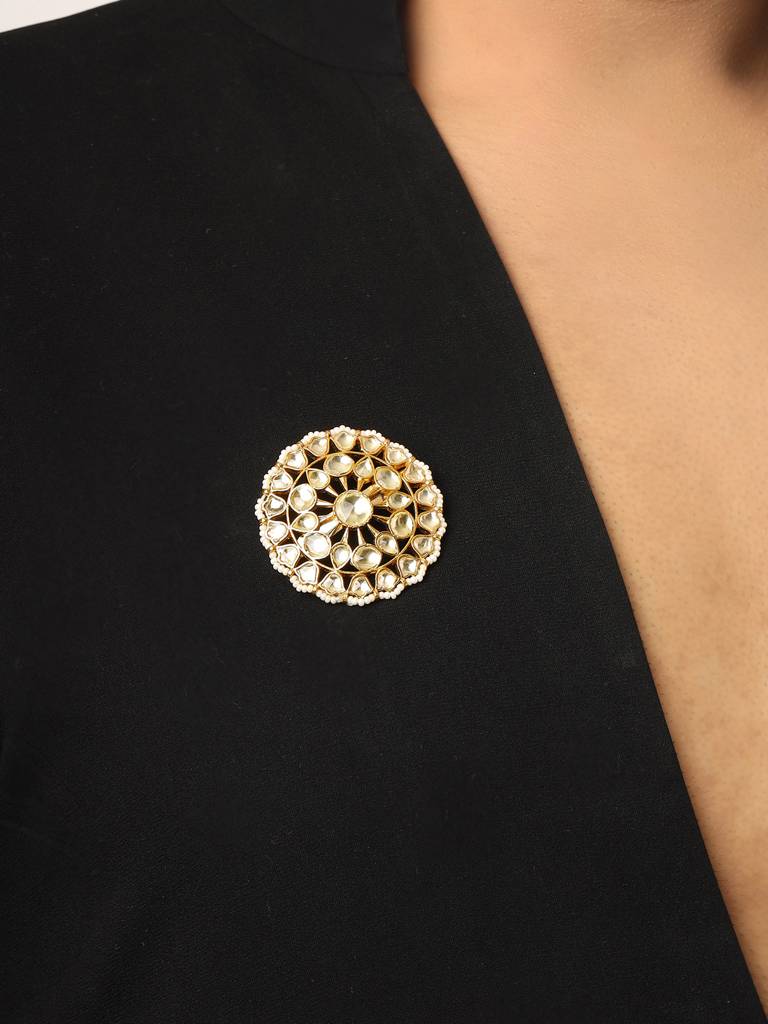 Kundan Brooch : RRFEB25-21