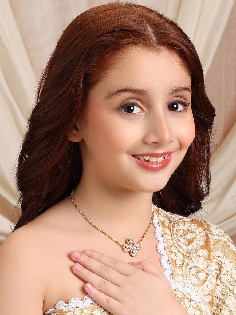 Tear Drop Shaped Flower Necklace With Diamond Embelishement In Gold Plated Brass : RRJAN25-43