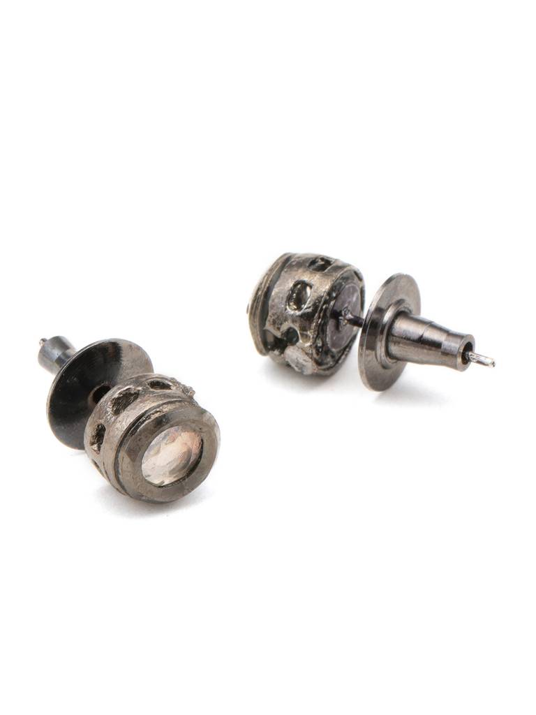 Round Kundan Necklace, Stud Earrings, Bracelet & Maang Tikka Jewelry Set In Silver Plated Brass : RRJAN25-70