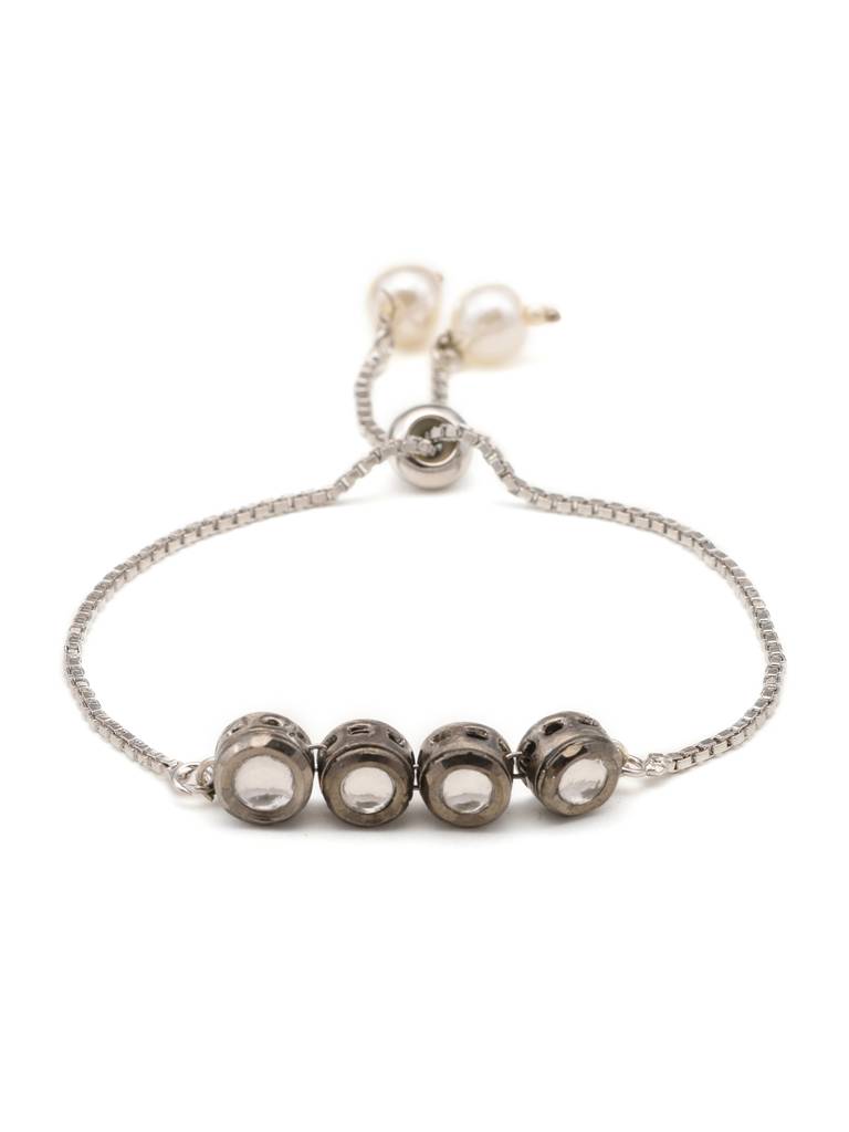 Round Kundan Necklace, Stud Earrings, Bracelet & Maang Tikka Jewelry Set In Silver Plated Brass : RRJAN25-70