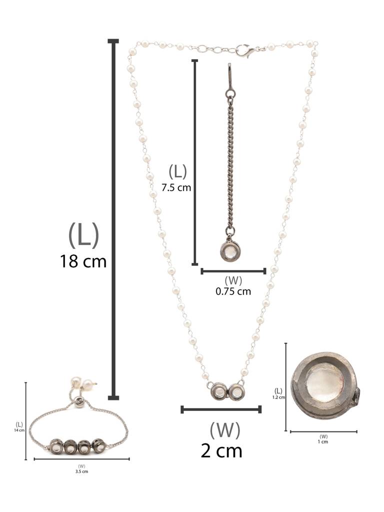 Round Kundan Necklace, Stud Earrings, Bracelet & Maang Tikka Jewelry Set In Silver Plated Brass : RRJAN25-70