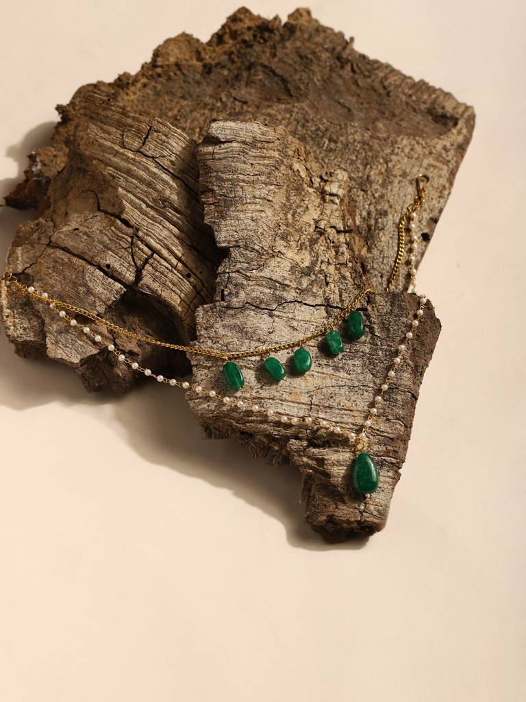 Green Gold Plated Beaded Handcrafted Necklace : RRJULY22-44