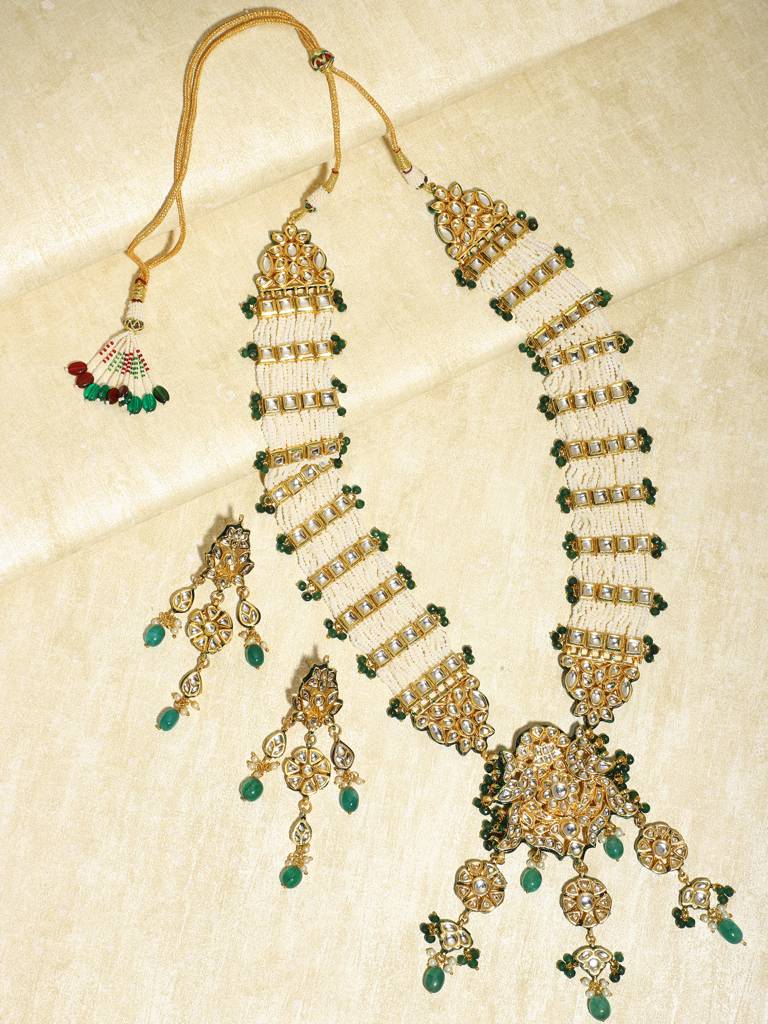 Kundan Choker With Earrings : RRMAY22-46