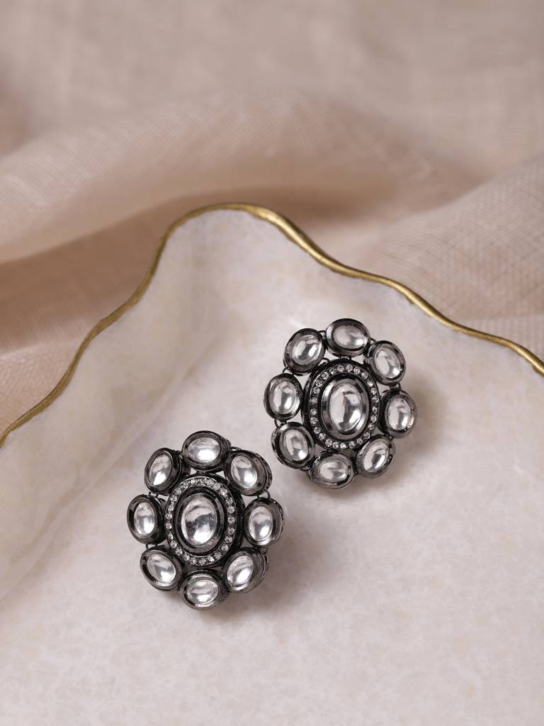 Black Kundan Studs : RRMJ22-67