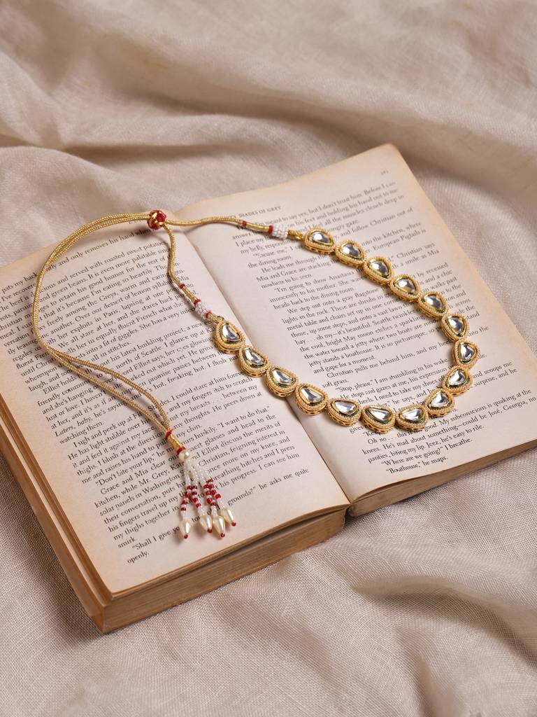 White Pearl Kundan Neckpiece : RRMJ22-84