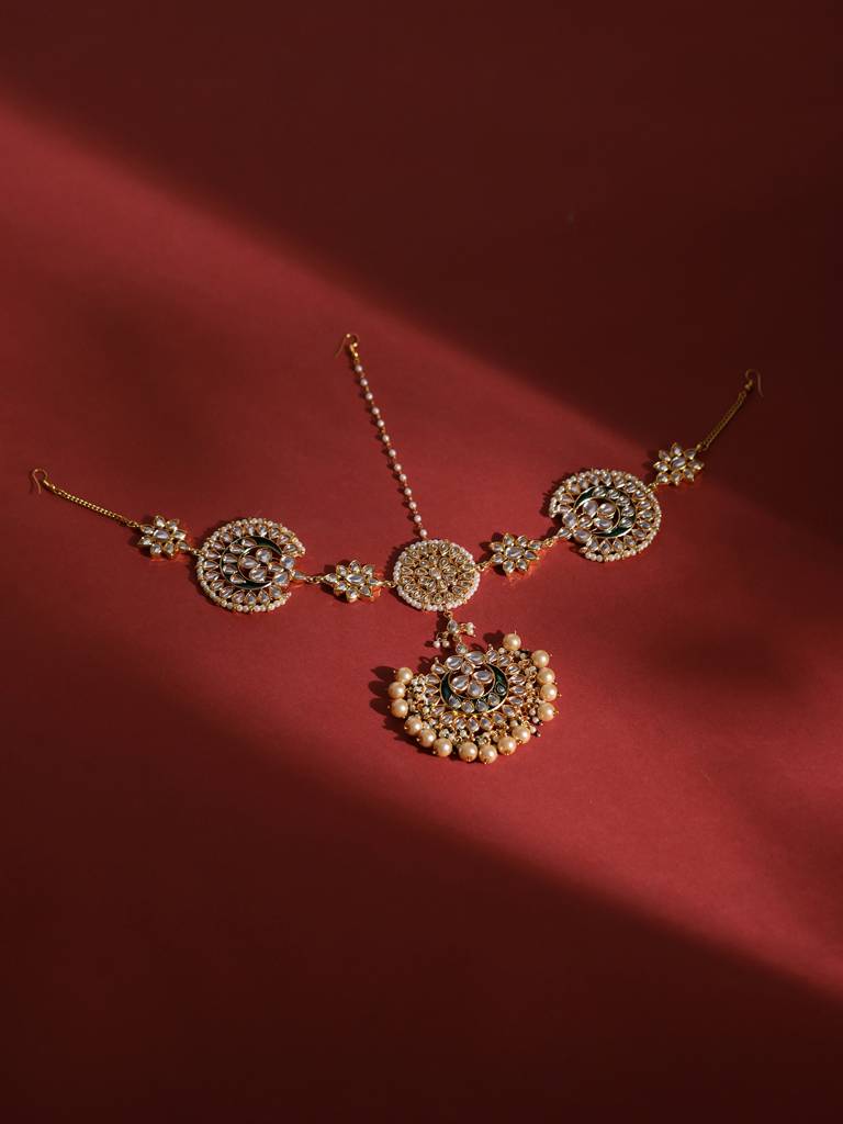 Meenakari Chand Kundan Center Piece With Pearls Matha Patti : RROCT22-54