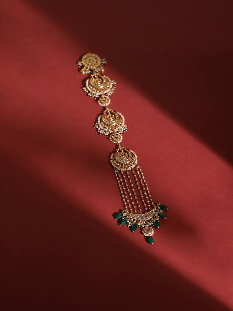 Green Stone And Pearl Kundan Beaded Braid : RROCT22-58