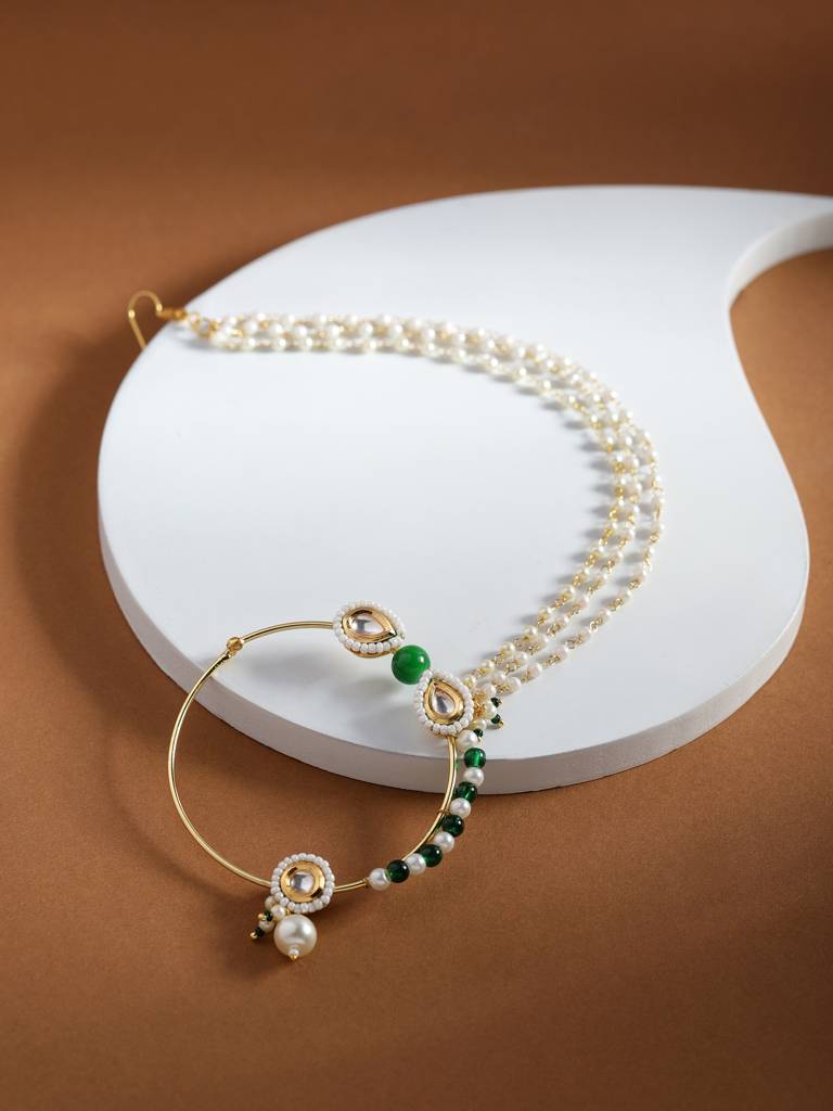 Maharani Green And Pearl Beaded Nose Ring : RROCT22-6