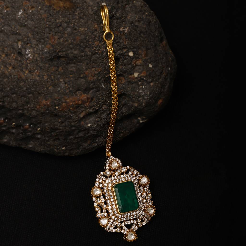 Kundan Maang Tikka With Diamonds & Emerald Stone : RRSEP24-28