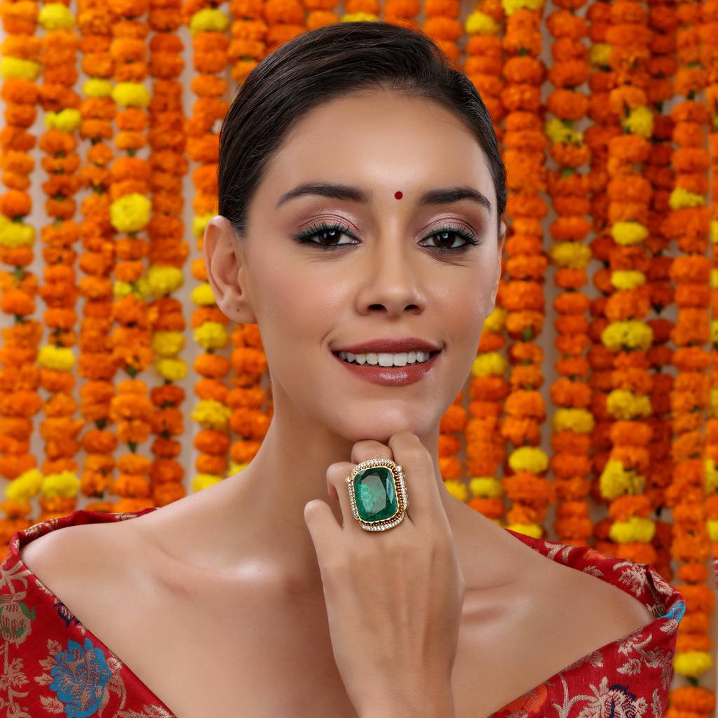 Oversized Emerald Cocktail Ring : RRSEP24-40