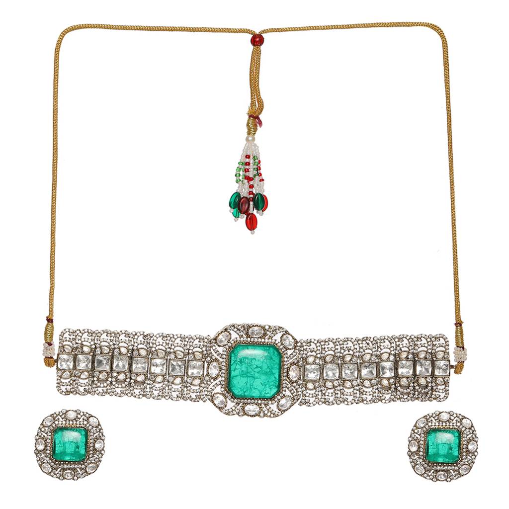 Emerald Stone With Diamonds And Mossainite Choker And Studs : RRSEP24-60