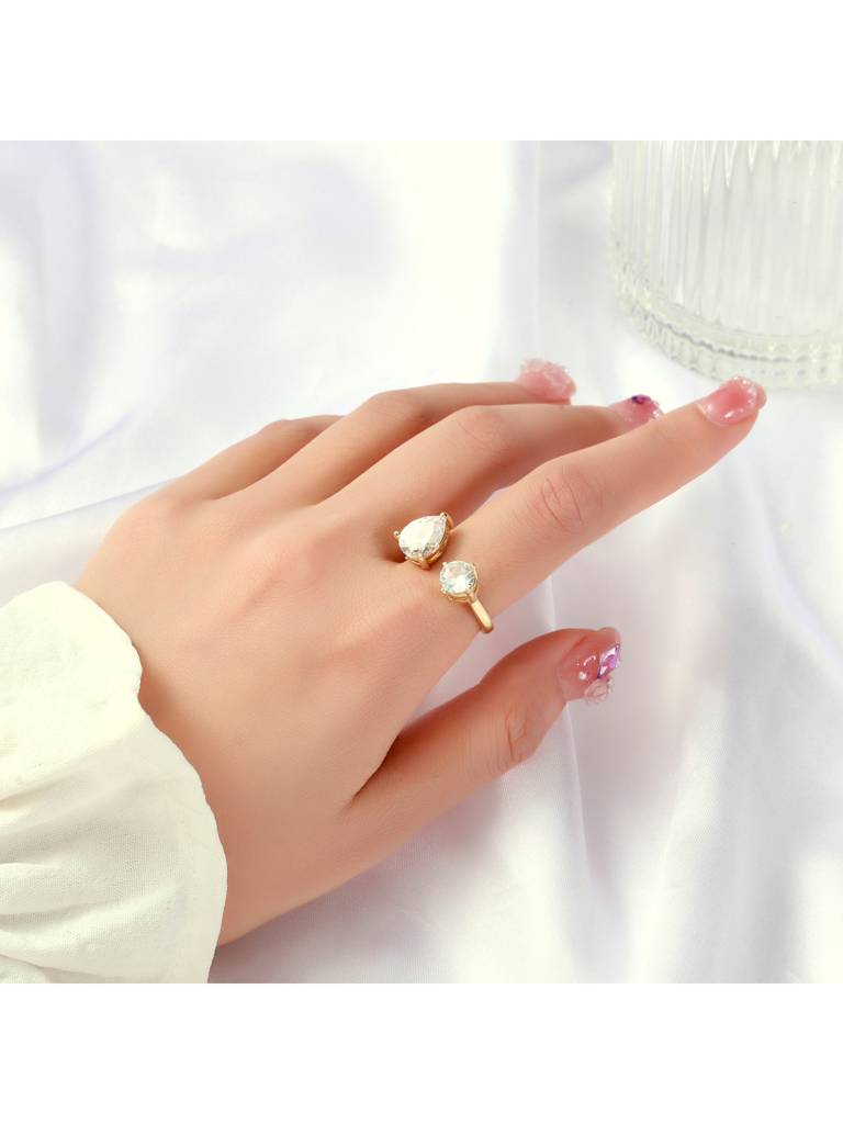 Open Pear Cut Diamond Toi-Et-Moi Ring For Women & Girls Finger Ring Jewellery Accessories : RS14396-G-WHT