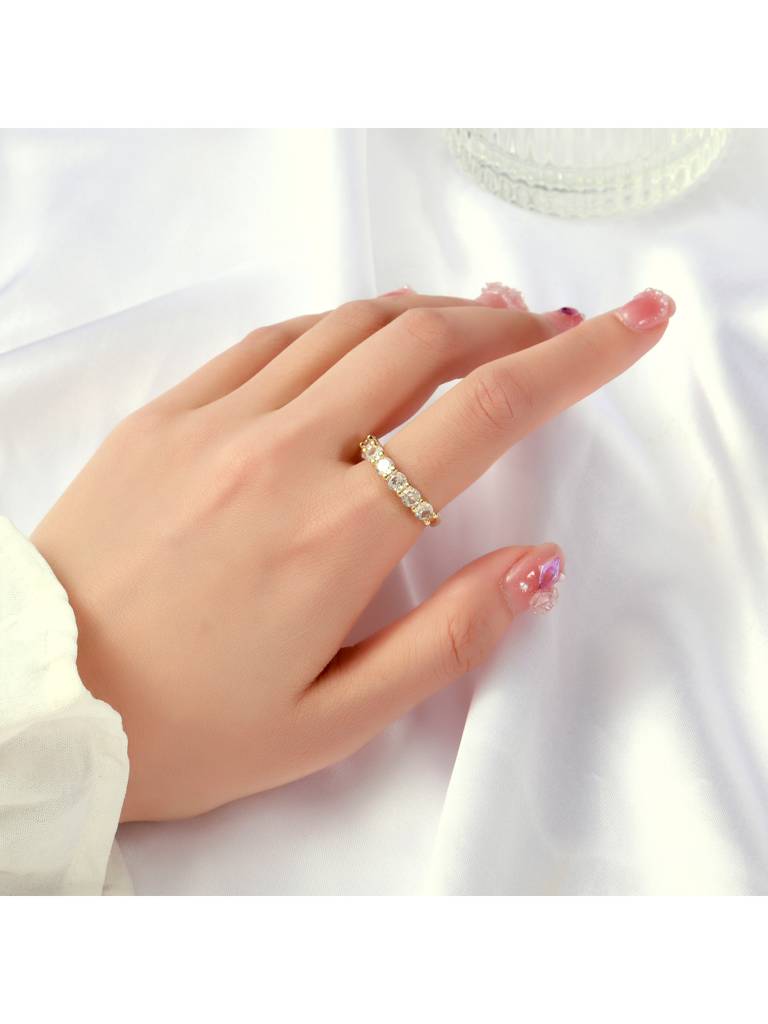 Victoria Gold Ring For Women & Girls Finger Ring Jewellery Accessories : RS14435-G