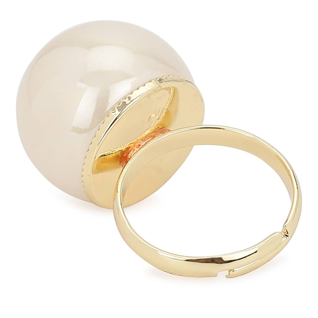 Cream Pearl Adjustable Ring : RSJULY22-10