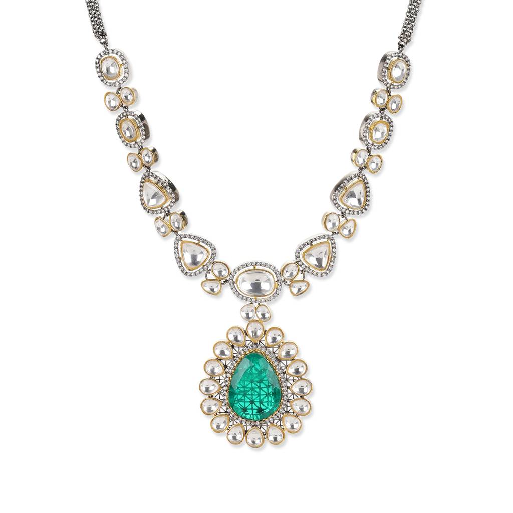 Kundan And Emerald Center Piece Neckpiece : RSJULY22-29