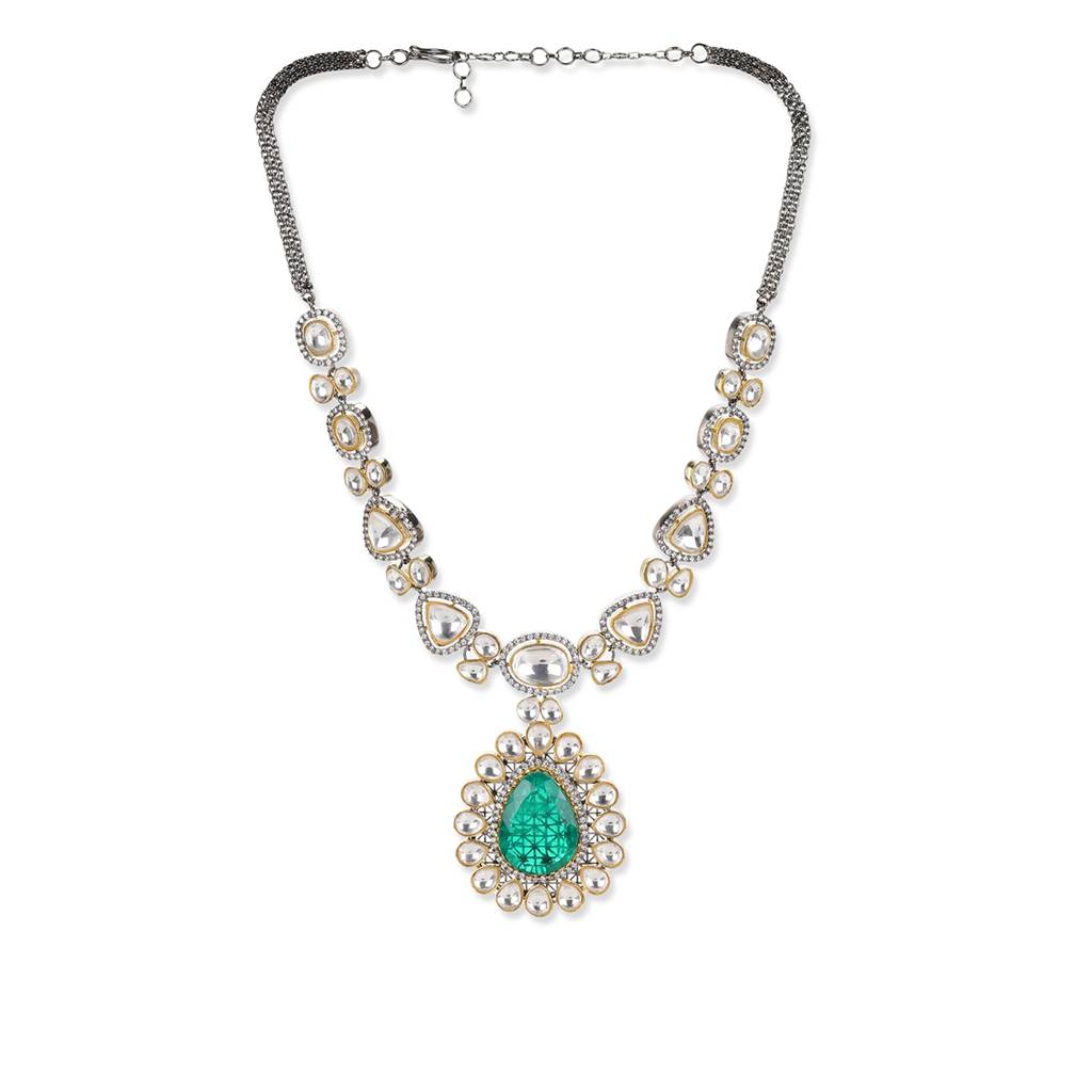 Kundan And Emerald Center Piece Neckpiece : RSJULY22-29