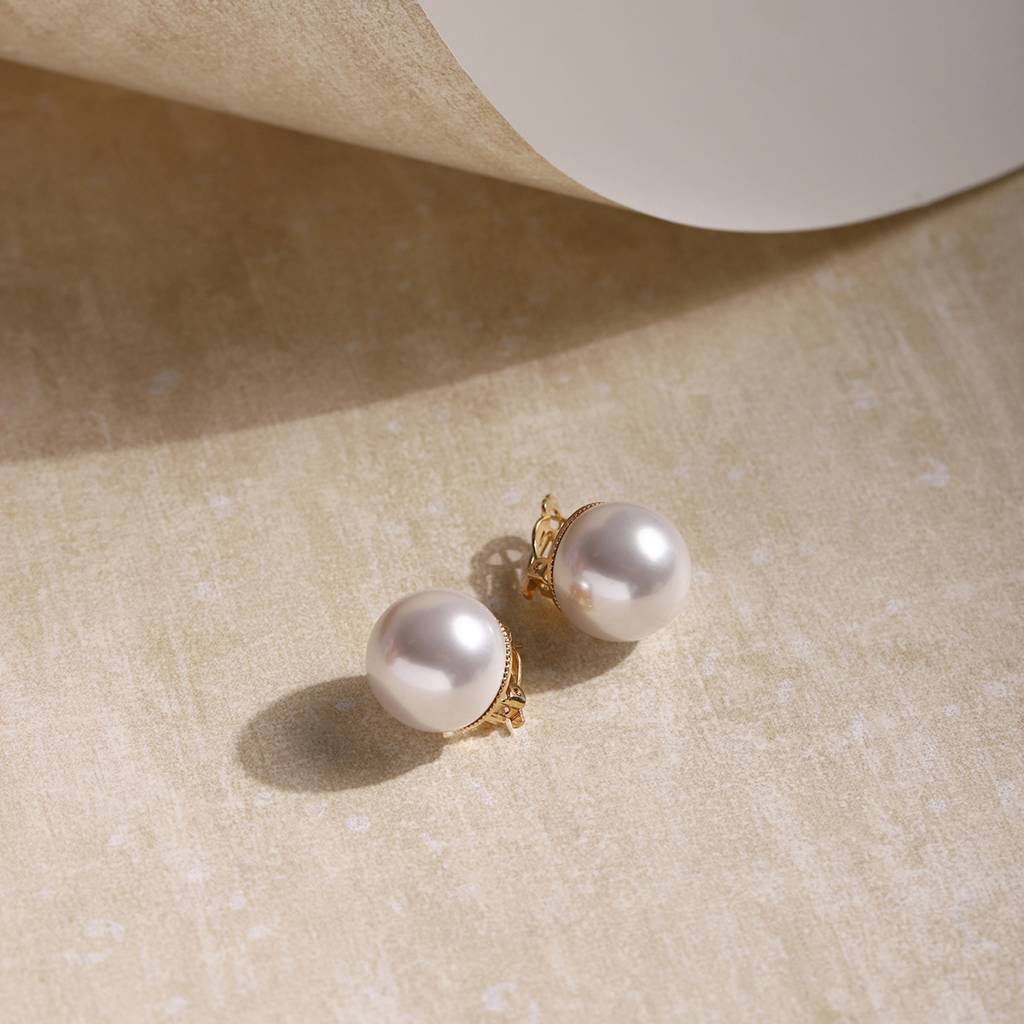 Pearl White Shine Studs : RSJULY22-67