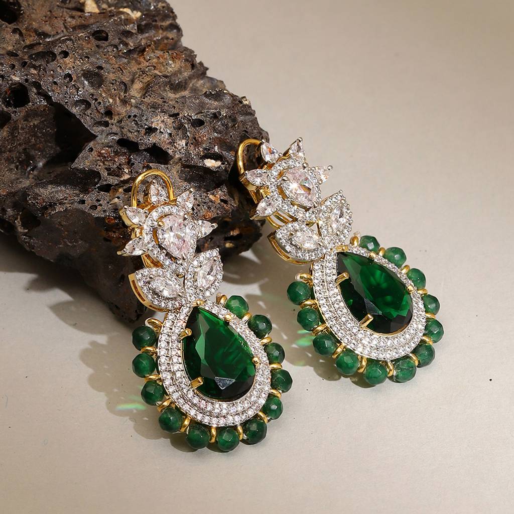 Emerald And Diamond Earrings. : RSSEP24-17