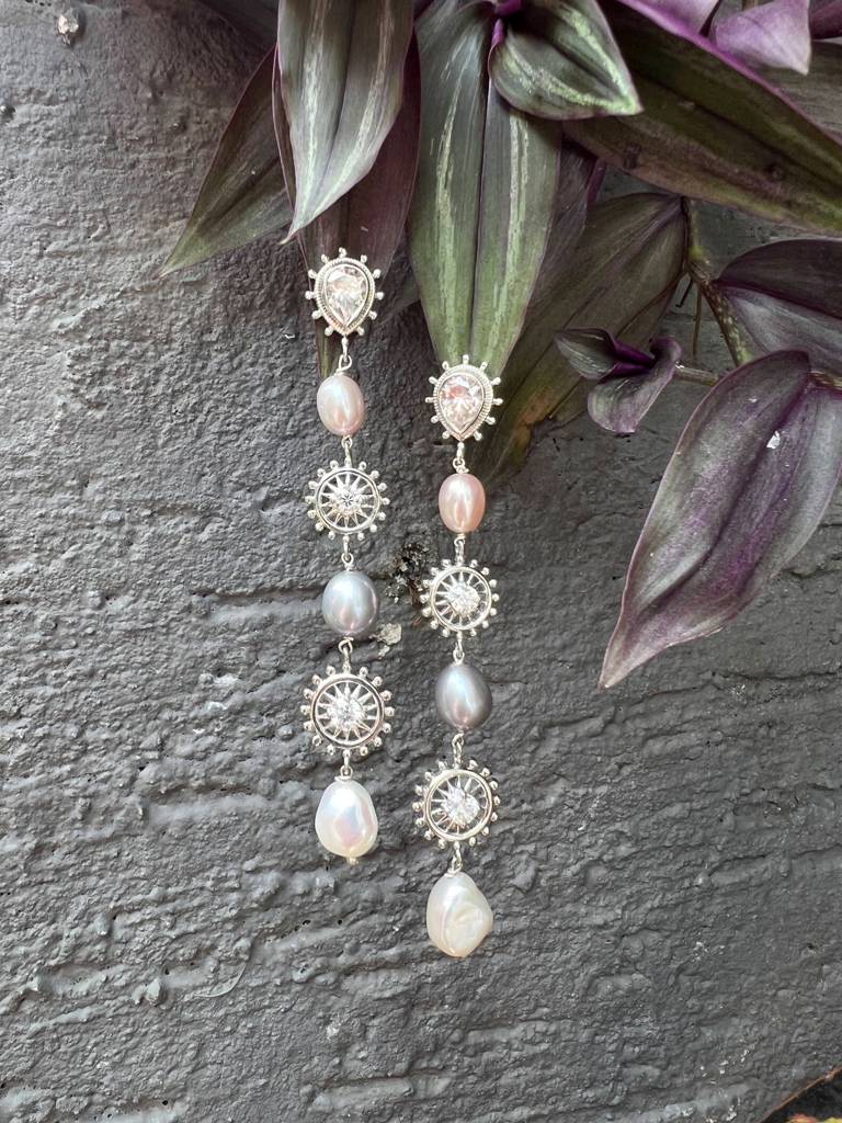 Multi Pearl Earring : RU-ER-01