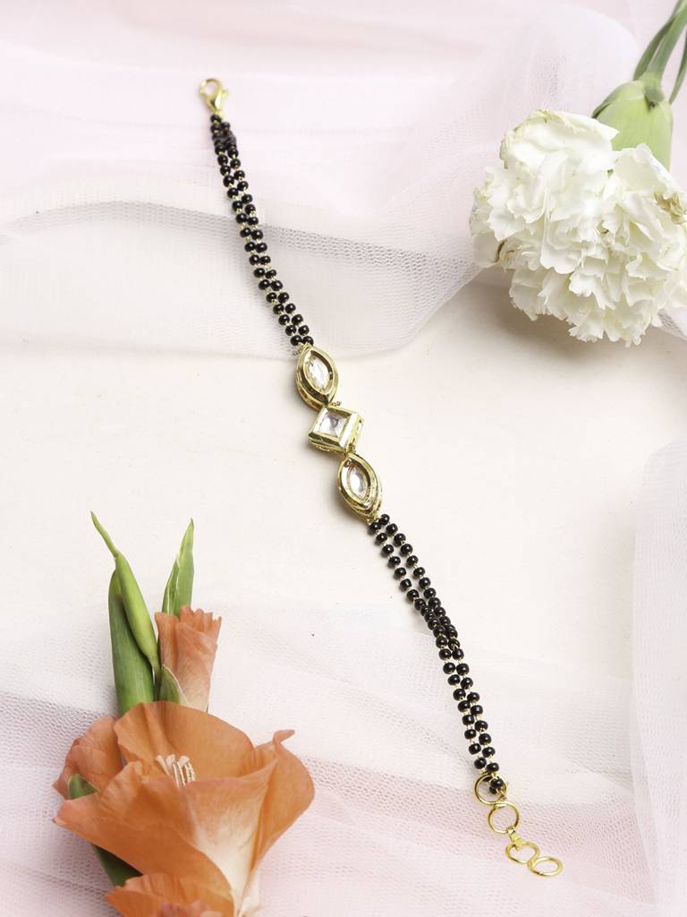 Sqaure And Boat Shaped Kundan Bracelet Mangalsutra : RUBYM105