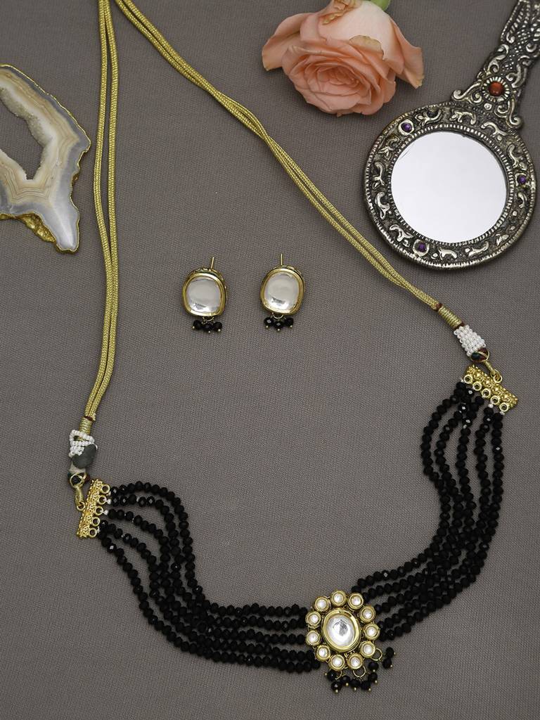 Black Onyx Kundan Choker With Studs : RUBYM139