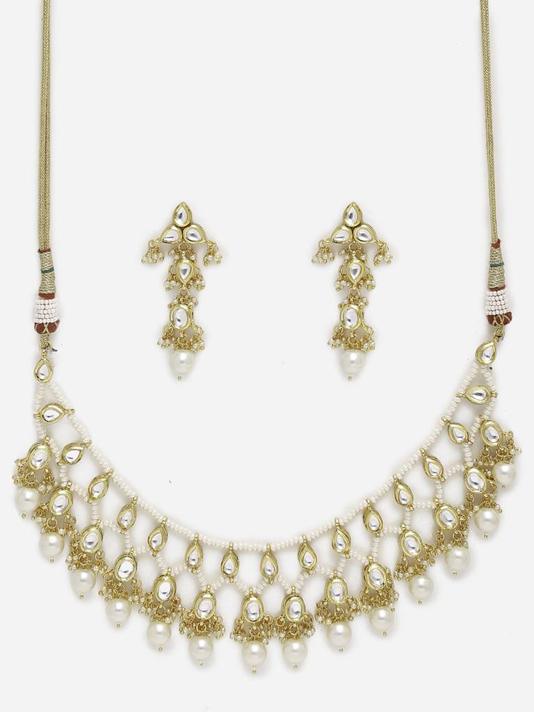 Stone Studded Kundan Choker With Earrings : RUBYM147