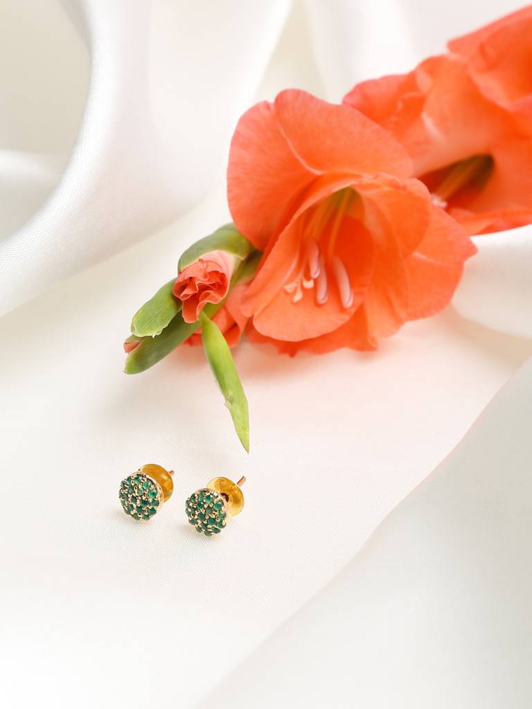 Green Studs : RUBYM15